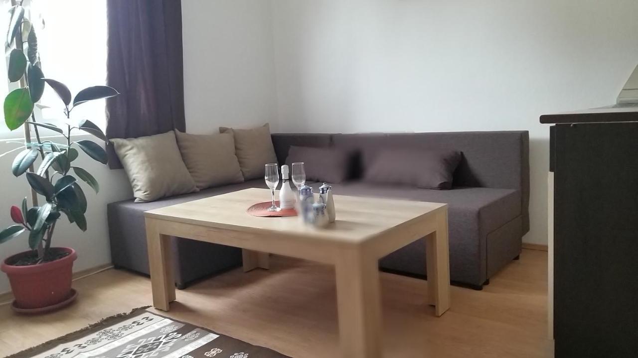 Apartment Sajra Kulen Vakuf Εξωτερικό φωτογραφία